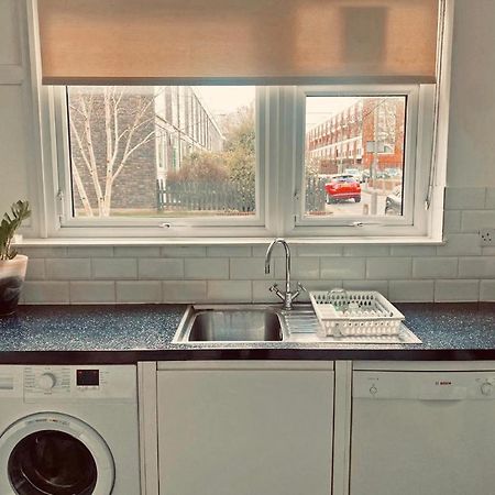 Albert Bridge Spacious Double Room 런던 외부 사진
